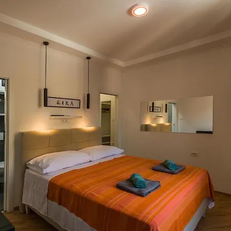 Apartman Nika Pula Exterior photo